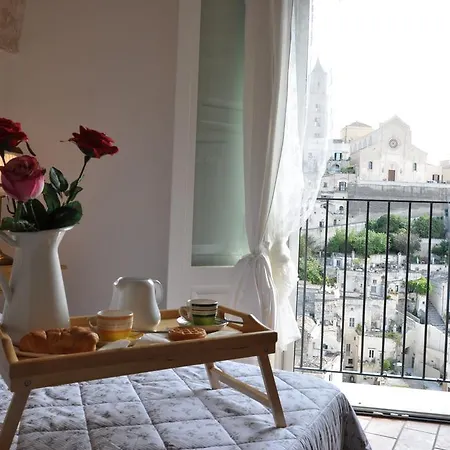 Roseus La Nei Sassi Holiday home Matera