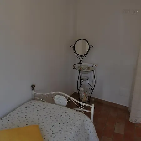 Nyaraló Roseus La Nei Sassi *