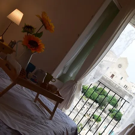 Roseus La Nei Sassi Nyaraló Matera